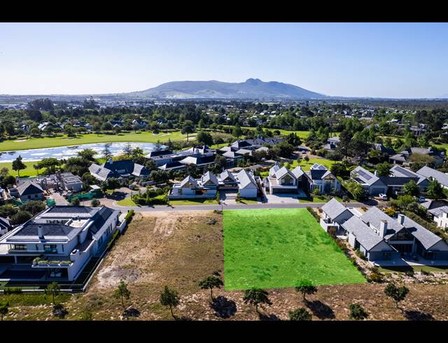 1,317M² VACANT LAND FOR SALE IN PEARL VALLEY GOLF & COUNTRY ESTATE